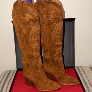 Isnom PRELOVED Chic Brown Faux Suede Heeled Boots